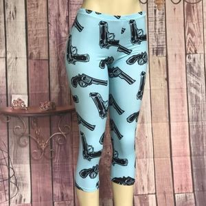 Guns Capri Leggings